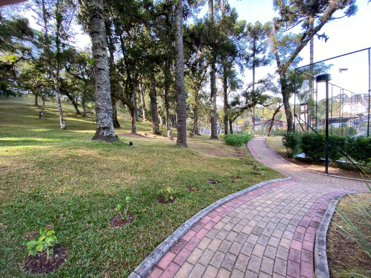 Apartamento em Campos do Jordão ao lado do Capivari Exterior foto